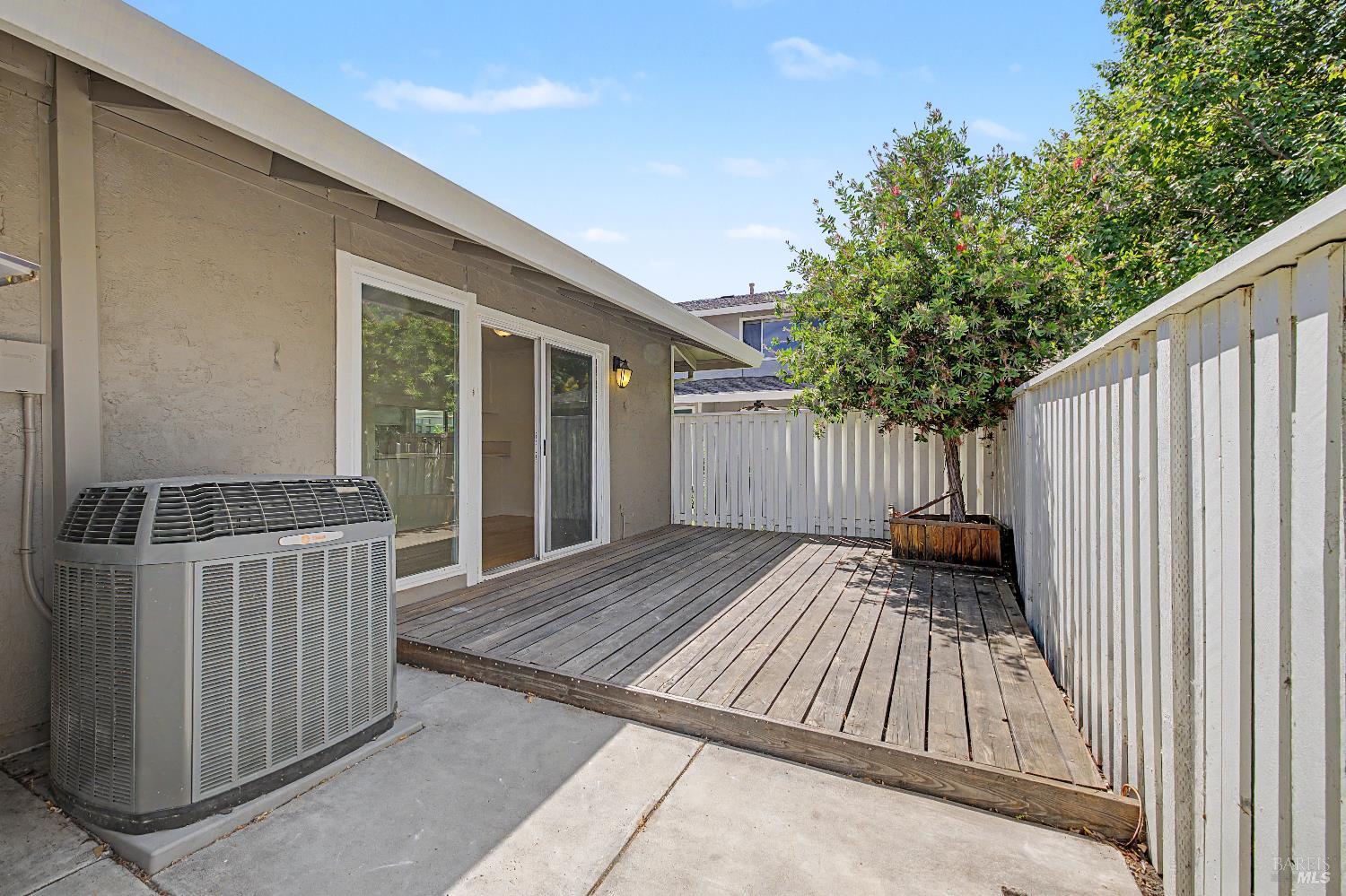 70 Belvedere Court Napa CA 94559