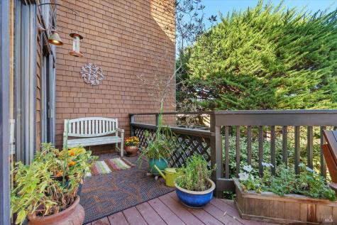 250 Bay Vista Circle Sausalito CA 94965
