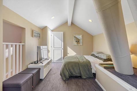 250 Bay Vista Circle Sausalito CA 94965