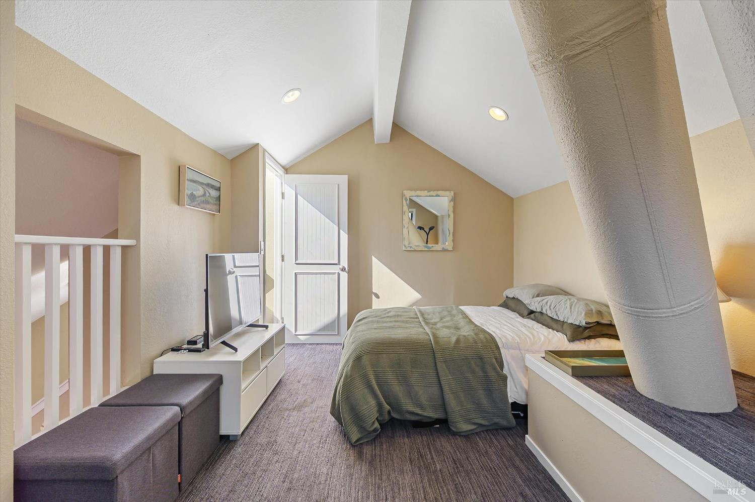 250 Bay Vista Circle Sausalito CA 94965