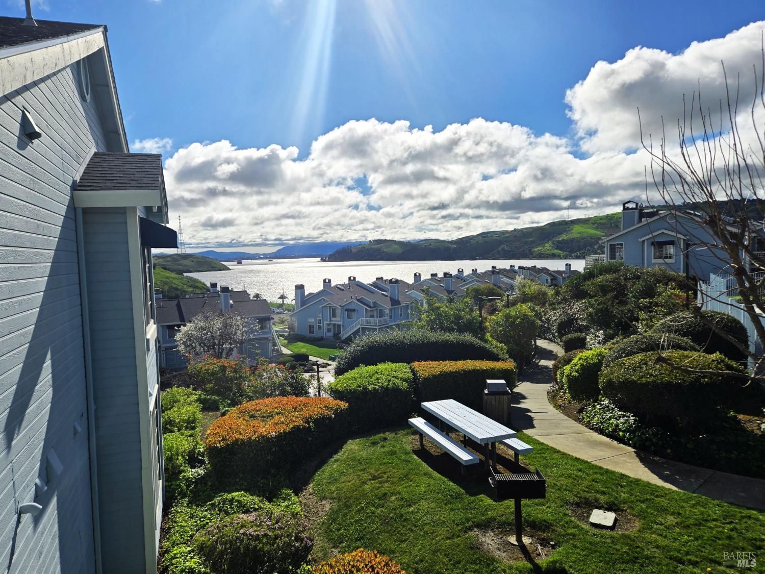 511 Timbercove Street Vallejo CA 94591