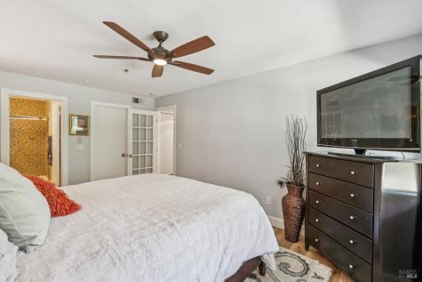 242 Sandpiper Court Novato CA 94949