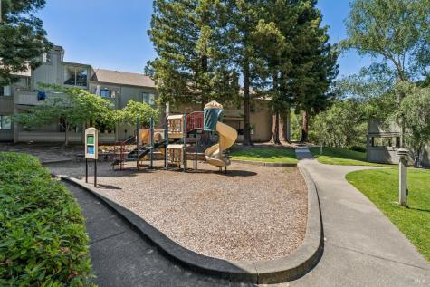 242 Sandpiper Court Novato CA 94949