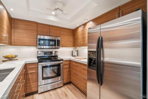 242 Sandpiper Court Novato CA 94949