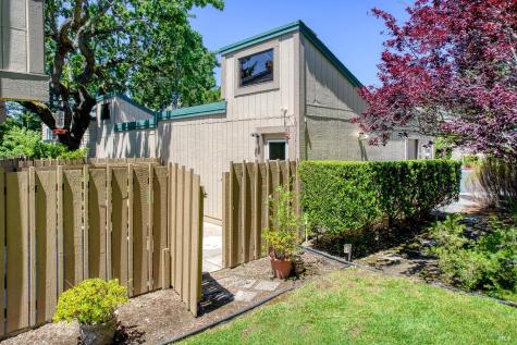 9 Cama Lane Novato CA 94947