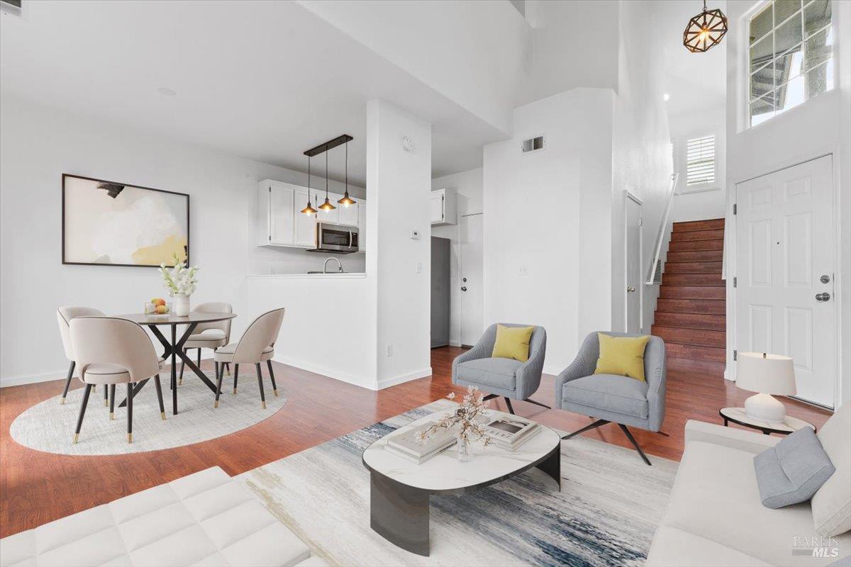 1623 Pinebrook Place Santa Rosa CA 95403