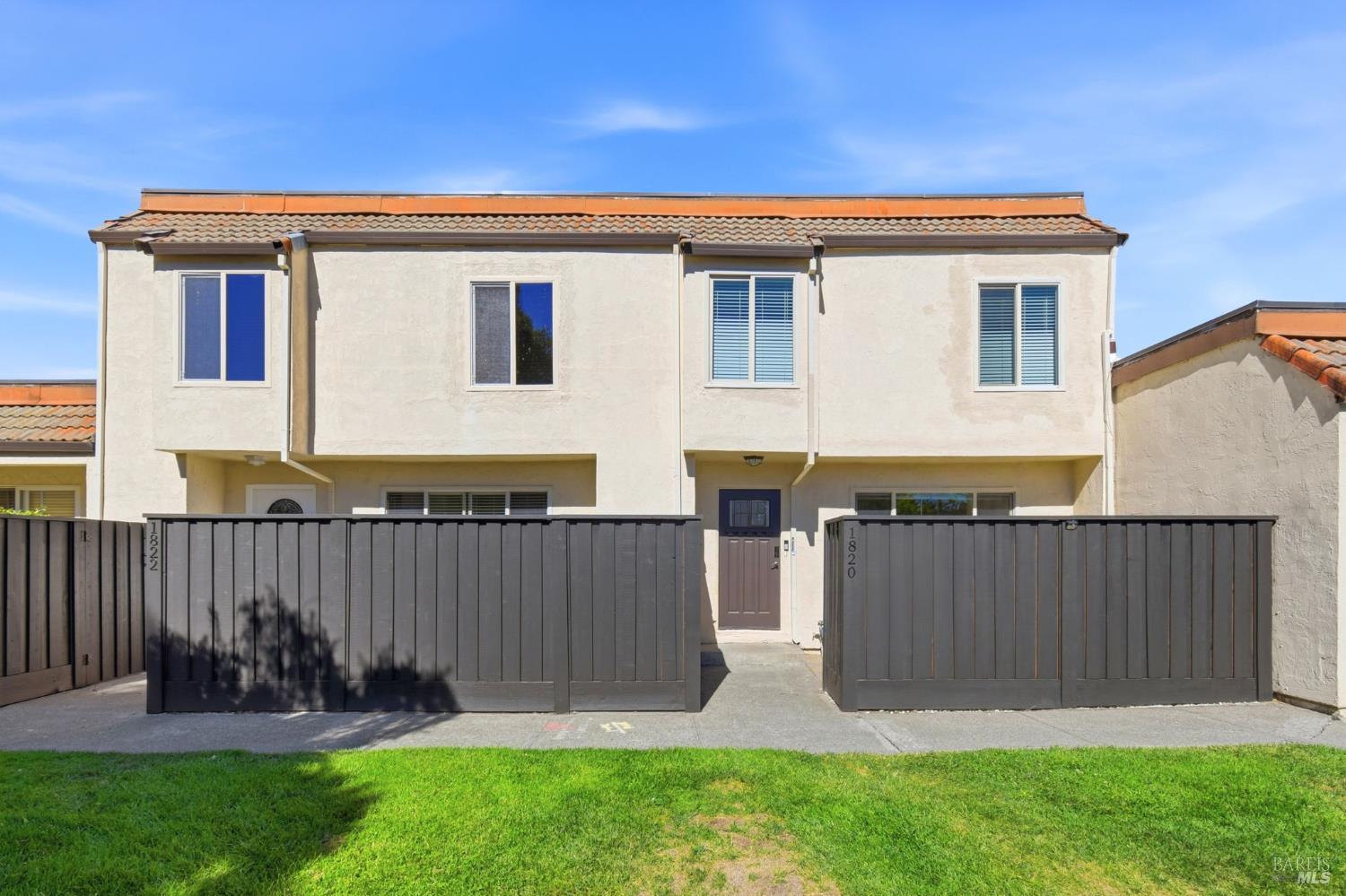 1820 Primavera Court Santa Rosa CA 95409