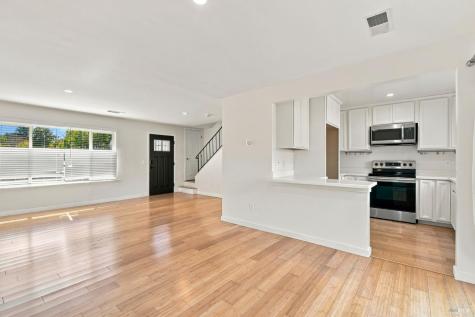 1820 Primavera Court Santa Rosa CA 95409