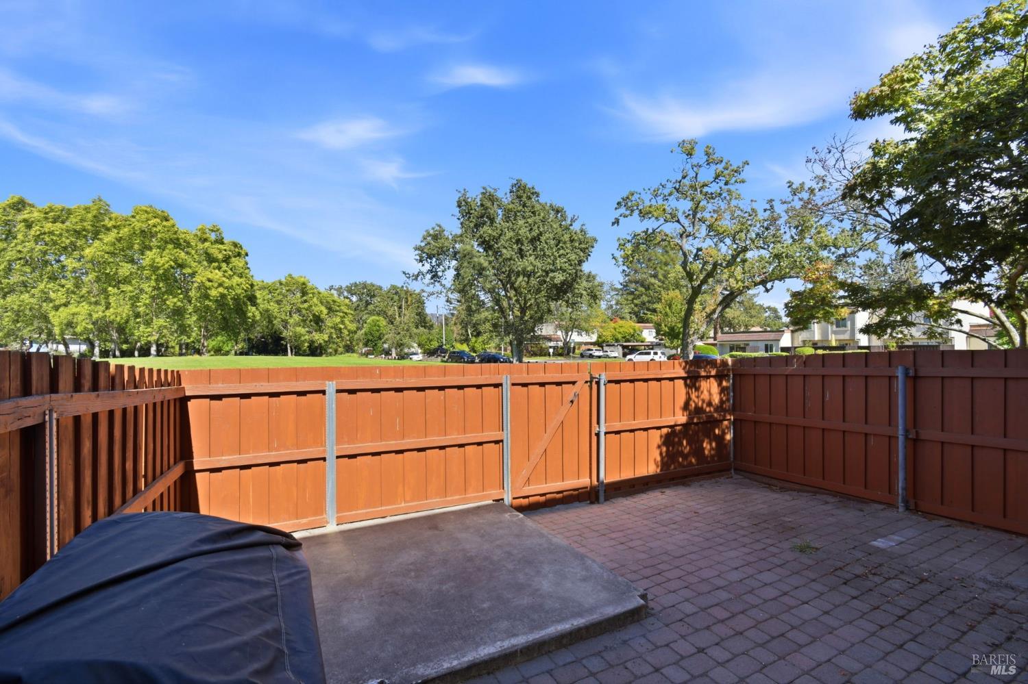 1820 Primavera Court Santa Rosa CA 95409
