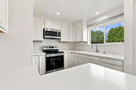 1820 Primavera Court Santa Rosa CA 95409