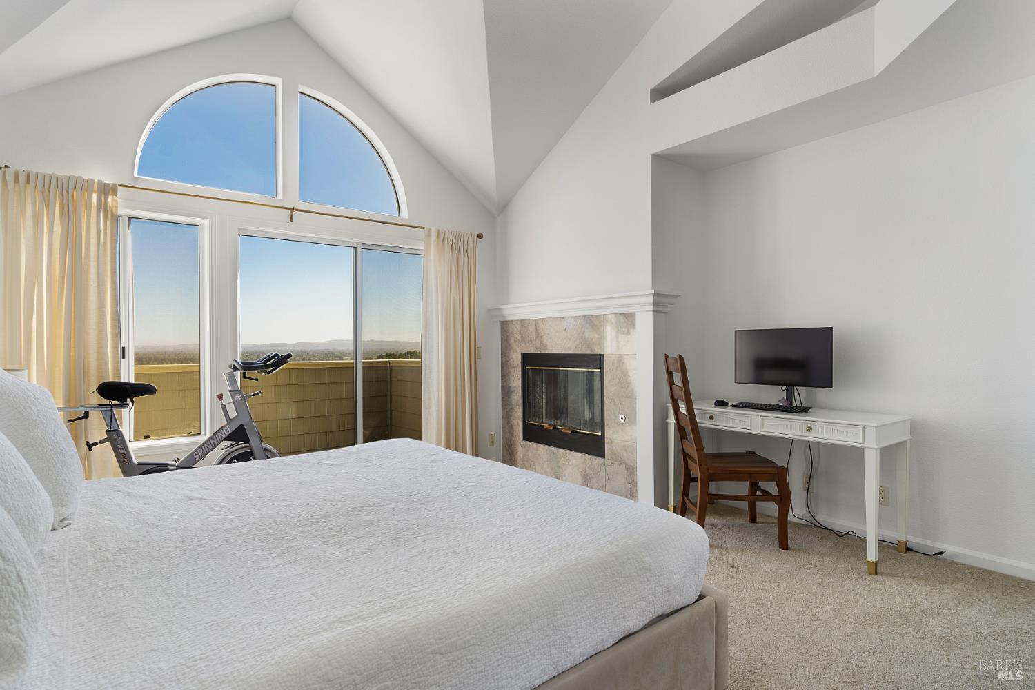 2015 Stonefield Lane Santa Rosa CA 95403