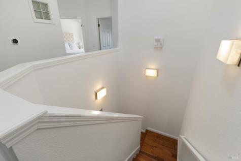 2015 Stonefield Lane Santa Rosa CA 95403
