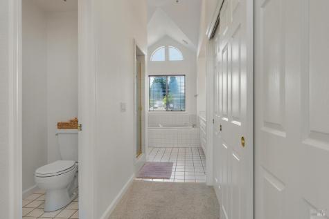 2015 Stonefield Lane Santa Rosa CA 95403