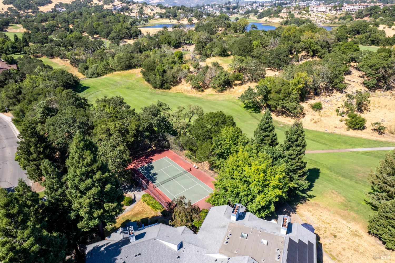 2015 Stonefield Lane Santa Rosa CA 95403