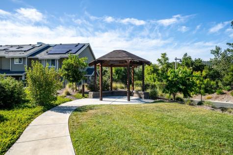 2015 Stonefield Lane Santa Rosa CA 95403