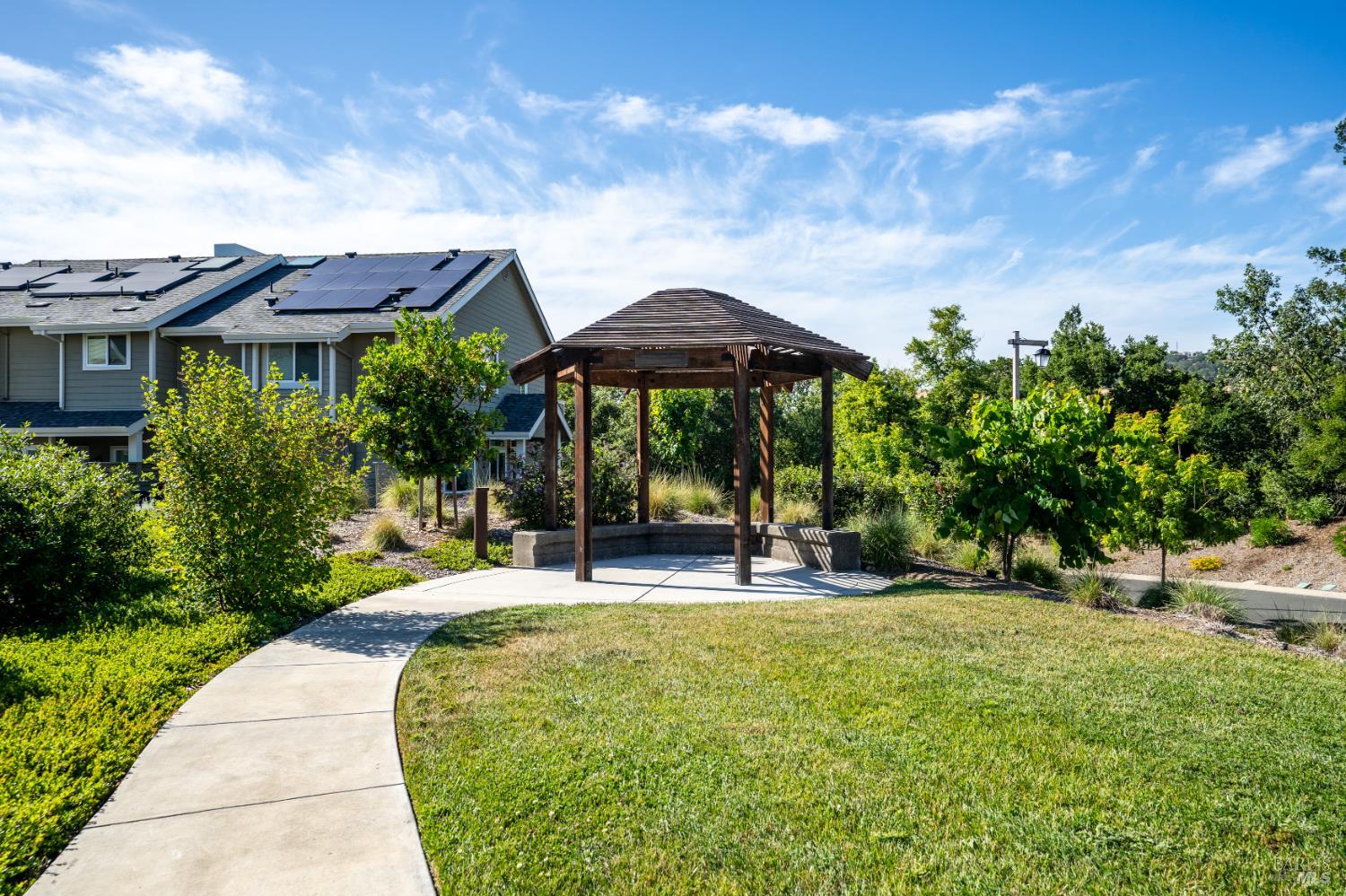 2015 Stonefield Lane Santa Rosa CA 95403