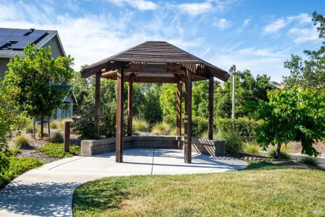 2015 Stonefield Lane Santa Rosa CA 95403