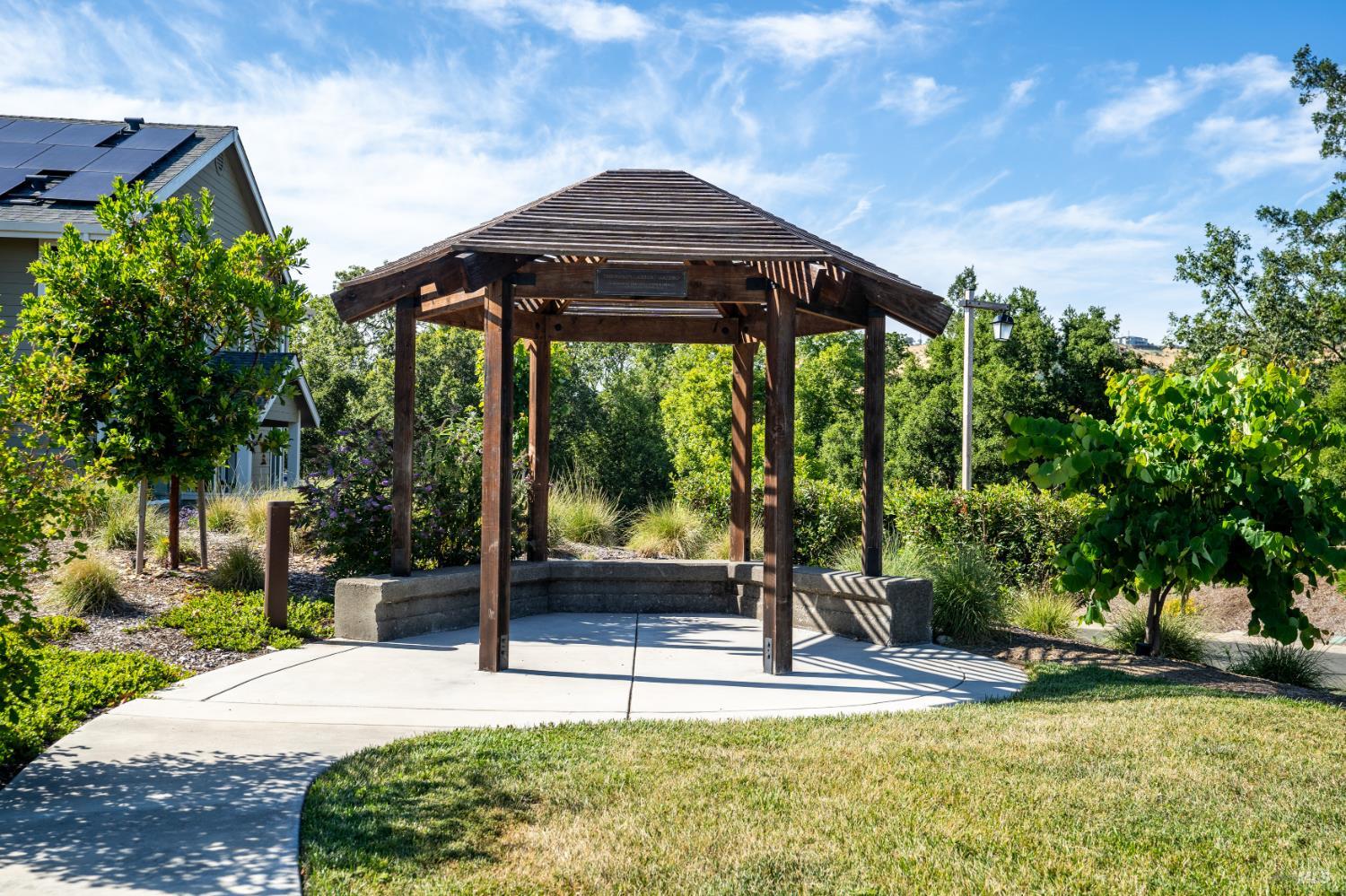 2015 Stonefield Lane Santa Rosa CA 95403