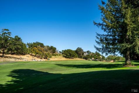2015 Stonefield Lane Santa Rosa CA 95403