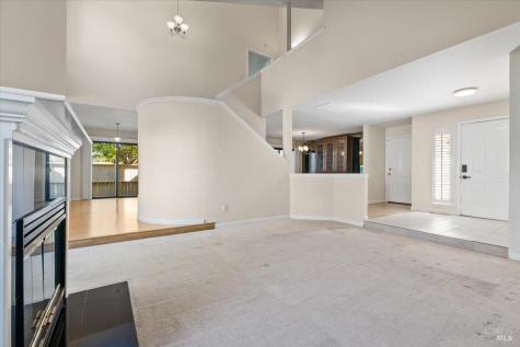 4736 Shade Tree Lane Santa Rosa CA 95405