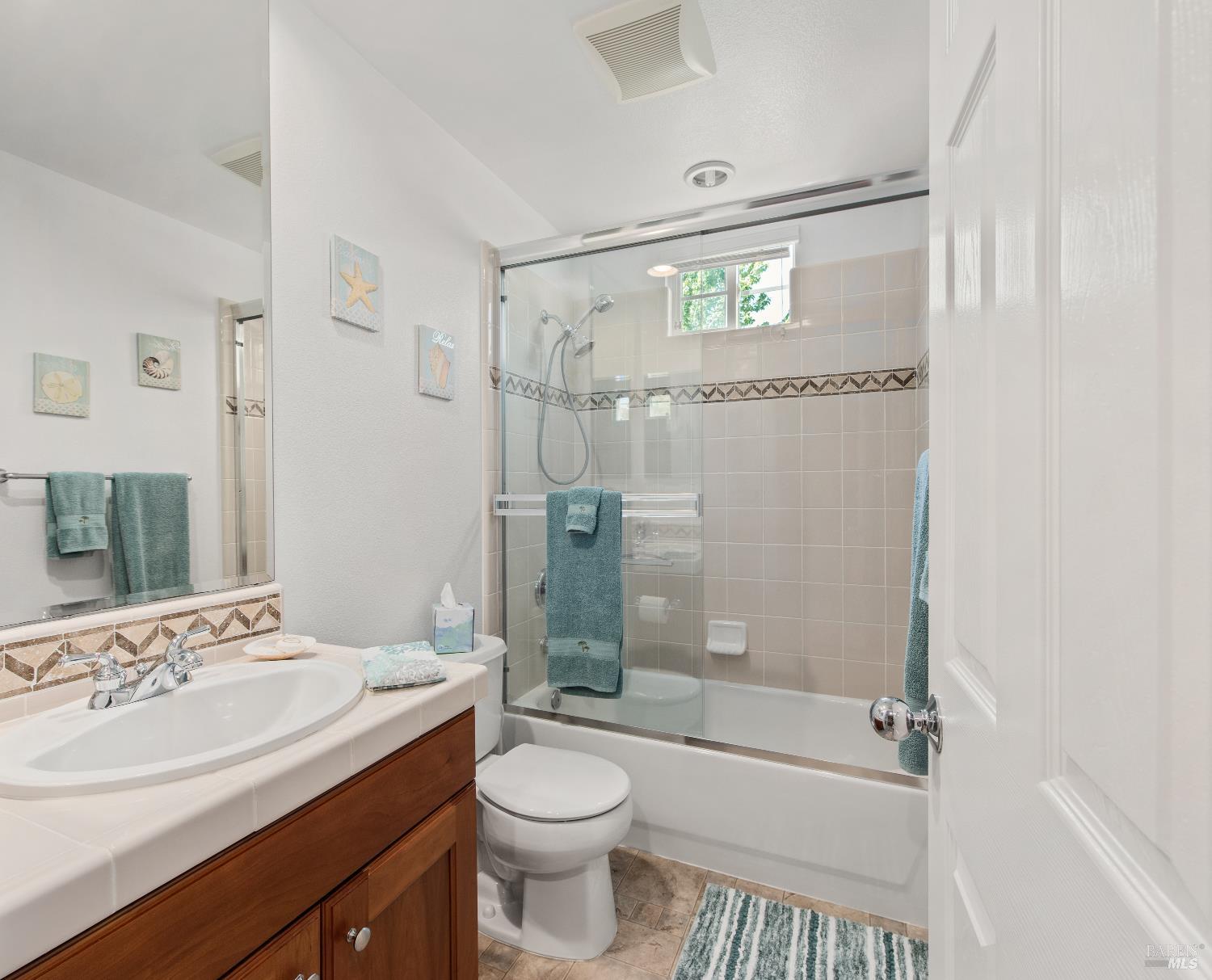 2228 Tokay Street Santa Rosa CA 95404