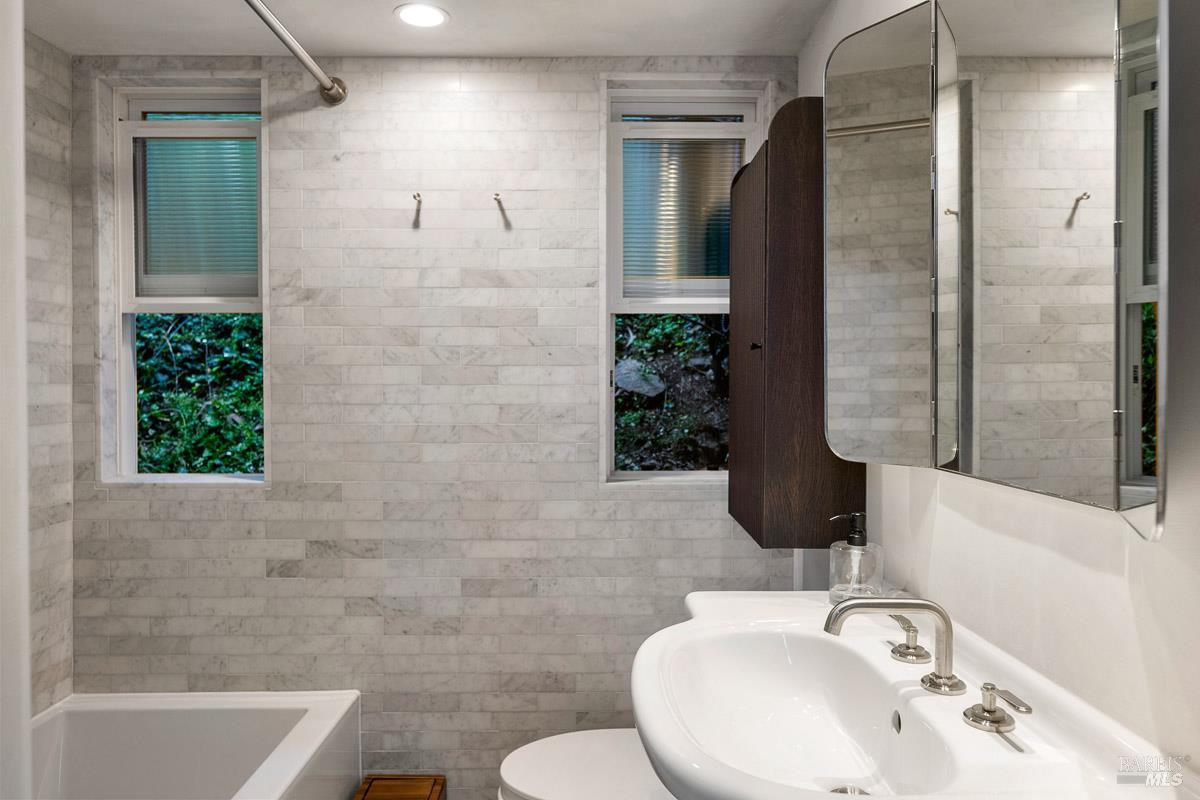 69 Crescent Avenue Sausalito CA 94965