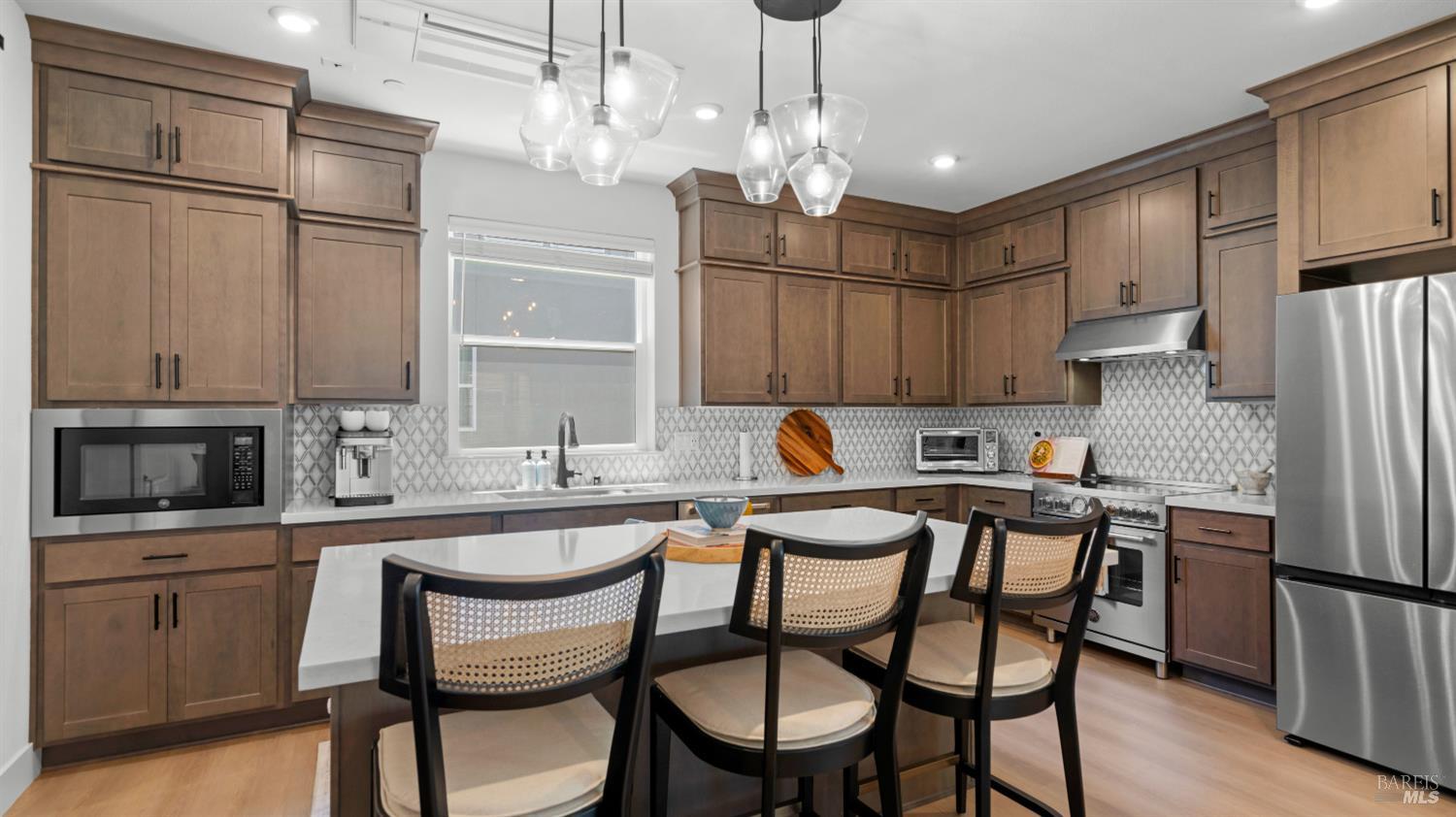 446 Verandah Avenue Novato CA 94945