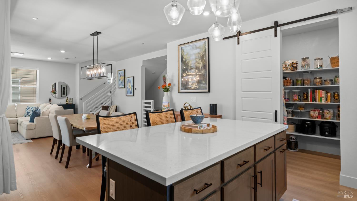 446 Verandah Avenue Novato CA 94945