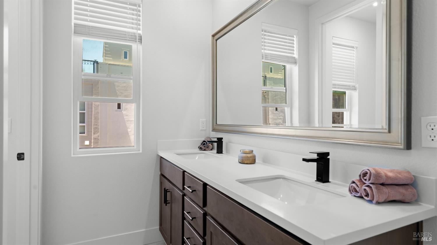 446 Verandah Avenue Novato CA 94945