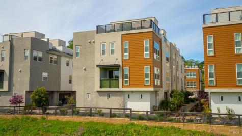 446 Verandah Avenue Novato CA 94945