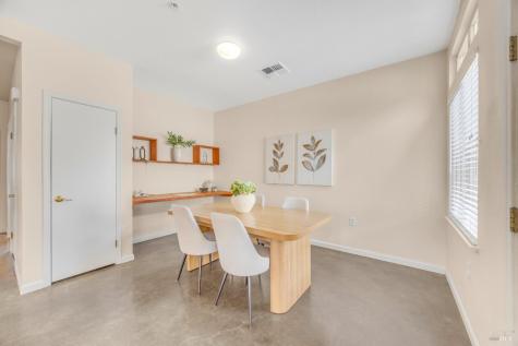 455 Sequoia Lane Sebastopol CA 95472
