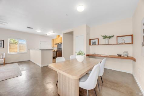 455 Sequoia Lane Sebastopol CA 95472