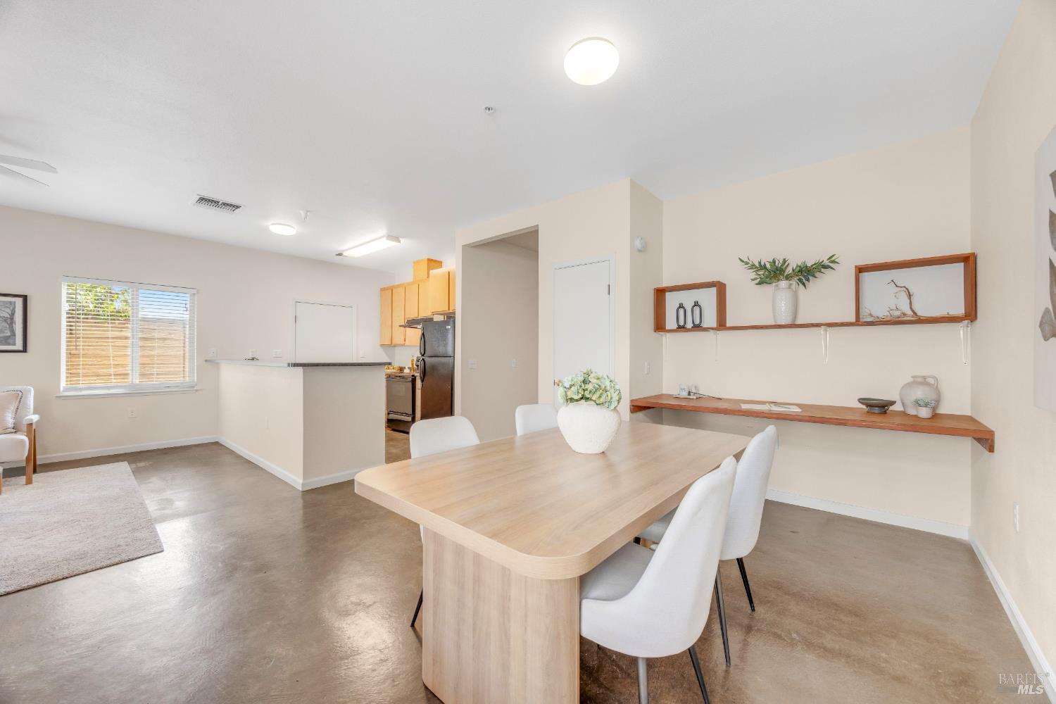 455 Sequoia Lane Sebastopol CA 95472