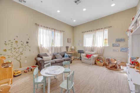 455 Sequoia Lane Sebastopol CA 95472