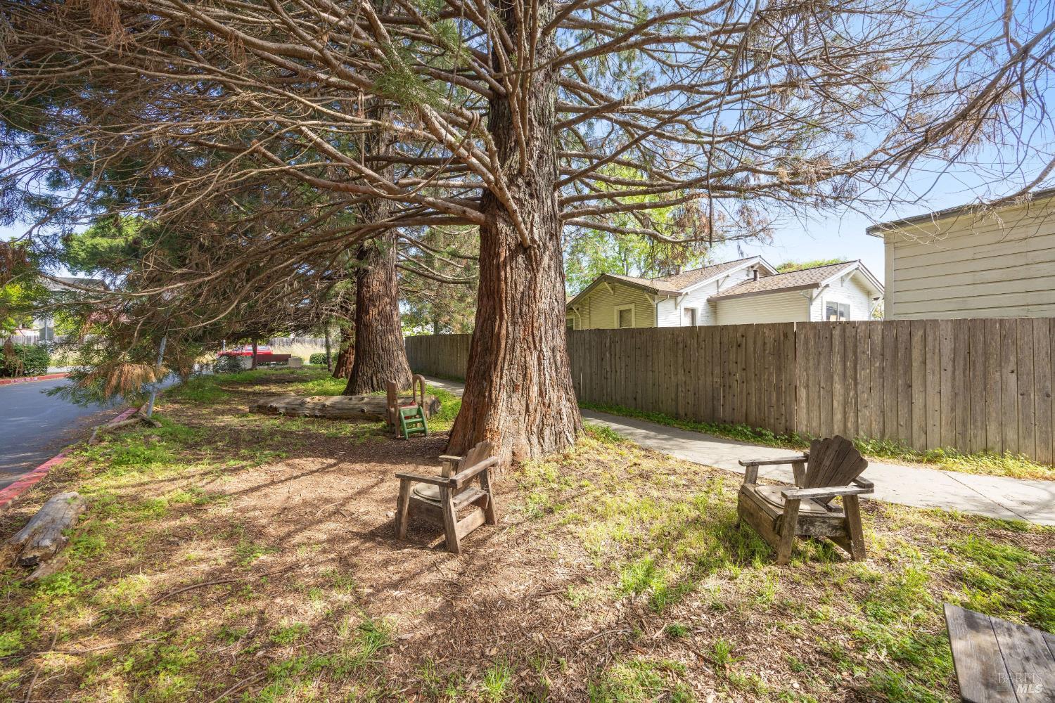 455 Sequoia Lane Sebastopol CA 95472
