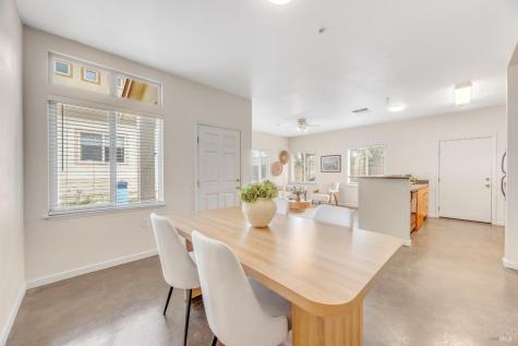 455 Sequoia Lane Sebastopol CA 95472