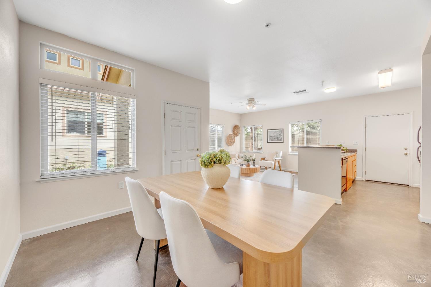 455 Sequoia Lane Sebastopol CA 95472