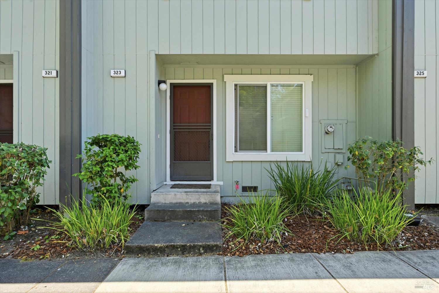 323 Harvest Lane Santa Rosa CA 95401