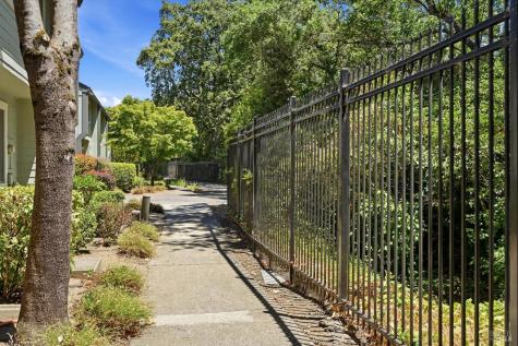 323 Harvest Lane Santa Rosa CA 95401