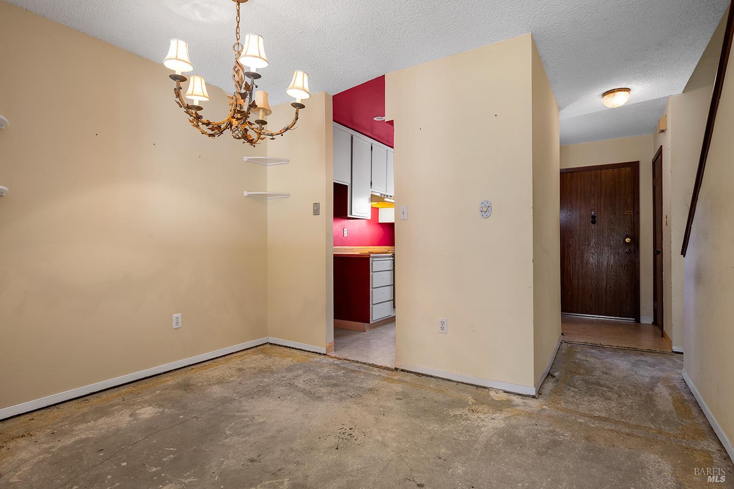 1990 Knolls Drive Santa Rosa CA 95405