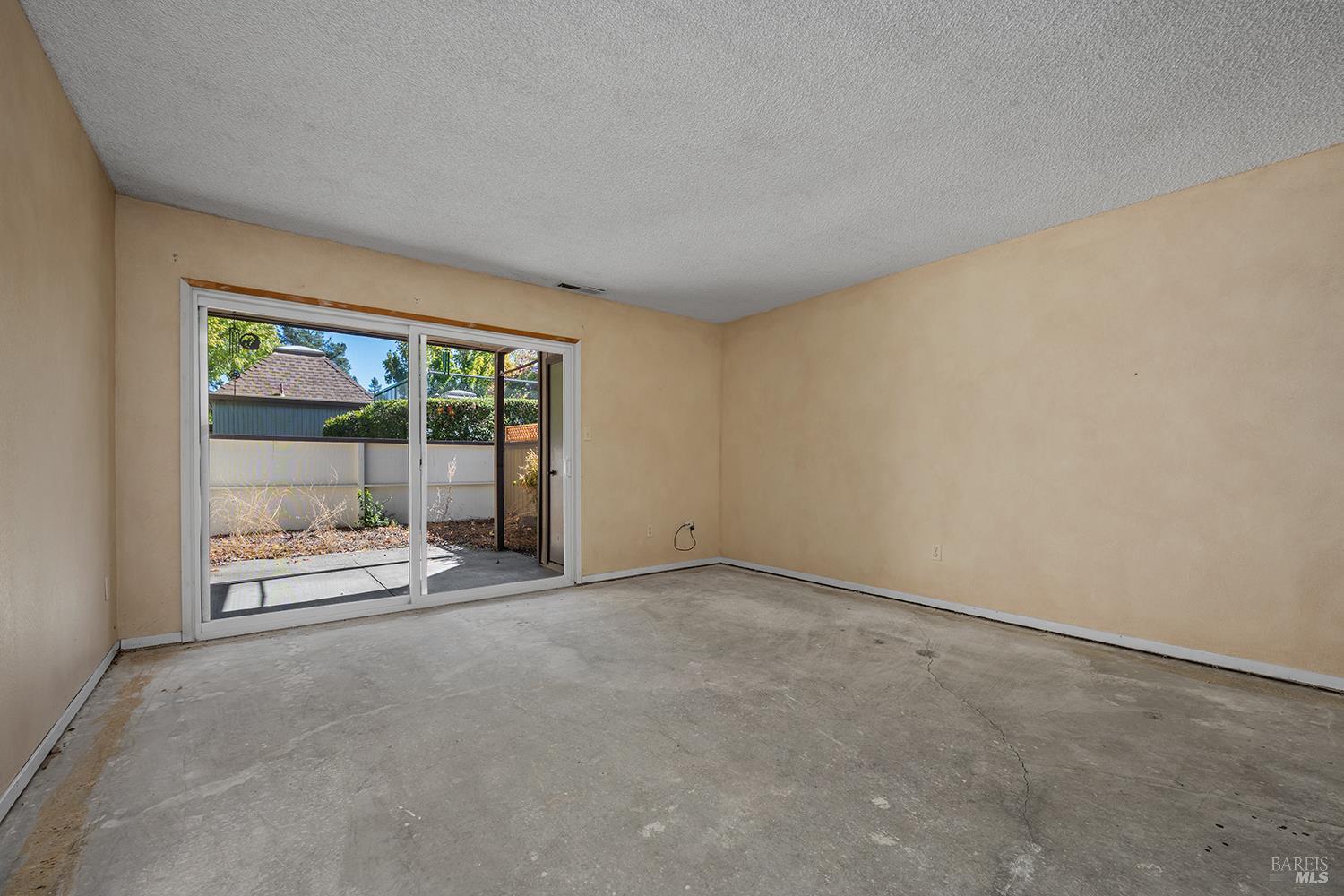 1990 Knolls Drive Santa Rosa CA 95405