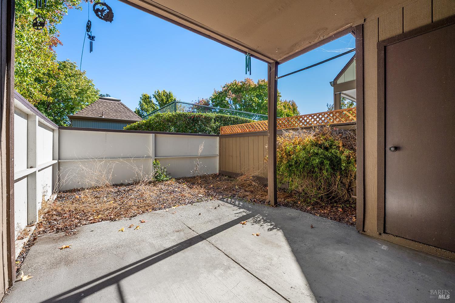 1990 Knolls Drive Santa Rosa CA 95405