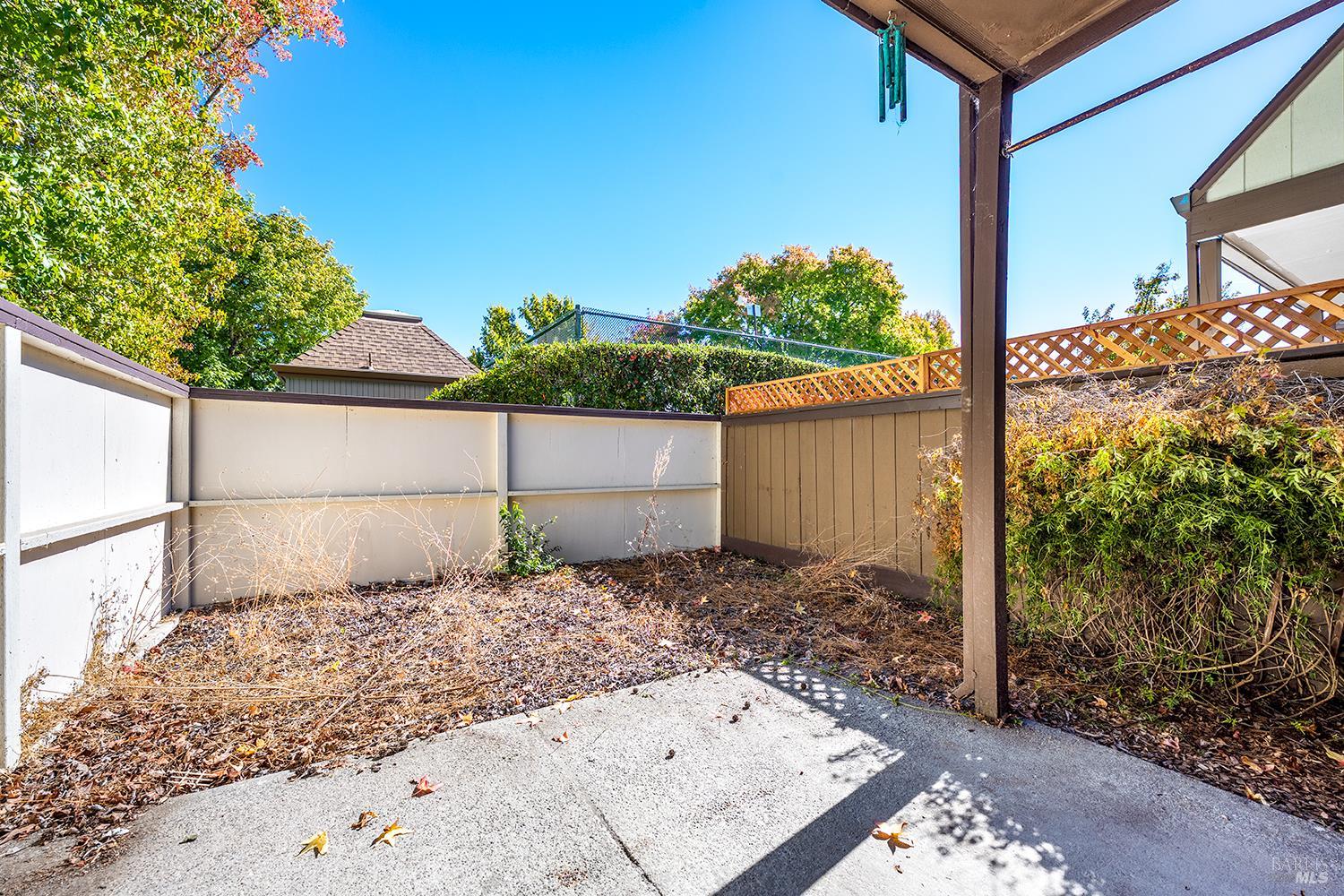 1990 Knolls Drive Santa Rosa CA 95405