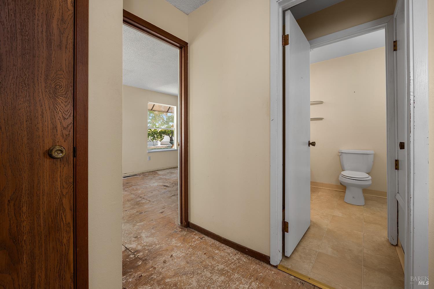 1990 Knolls Drive Santa Rosa CA 95405
