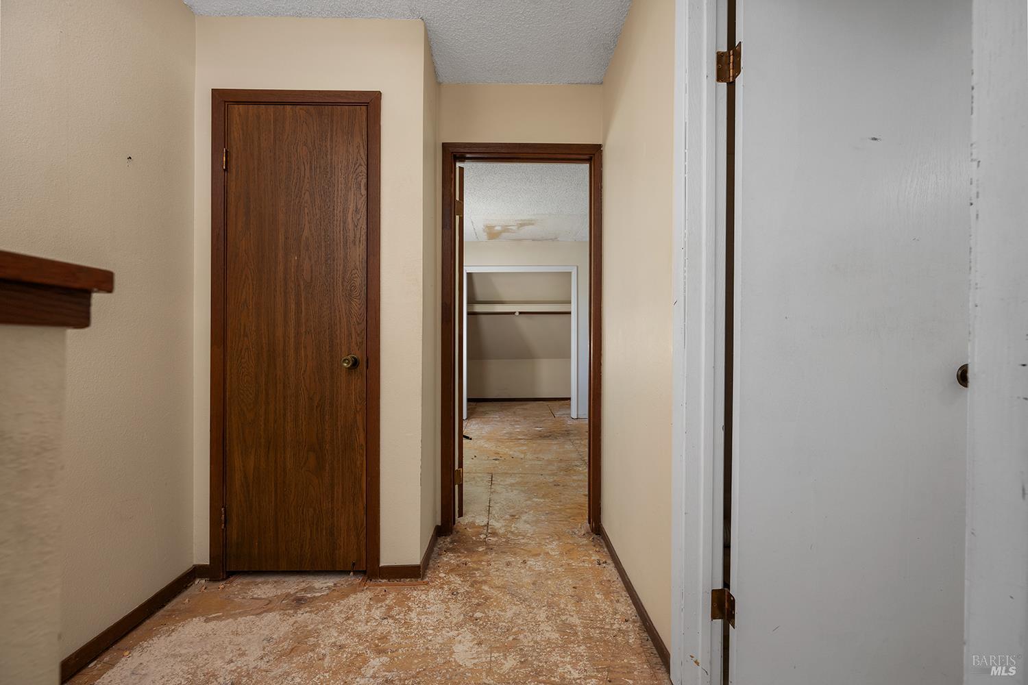 1990 Knolls Drive Santa Rosa CA 95405