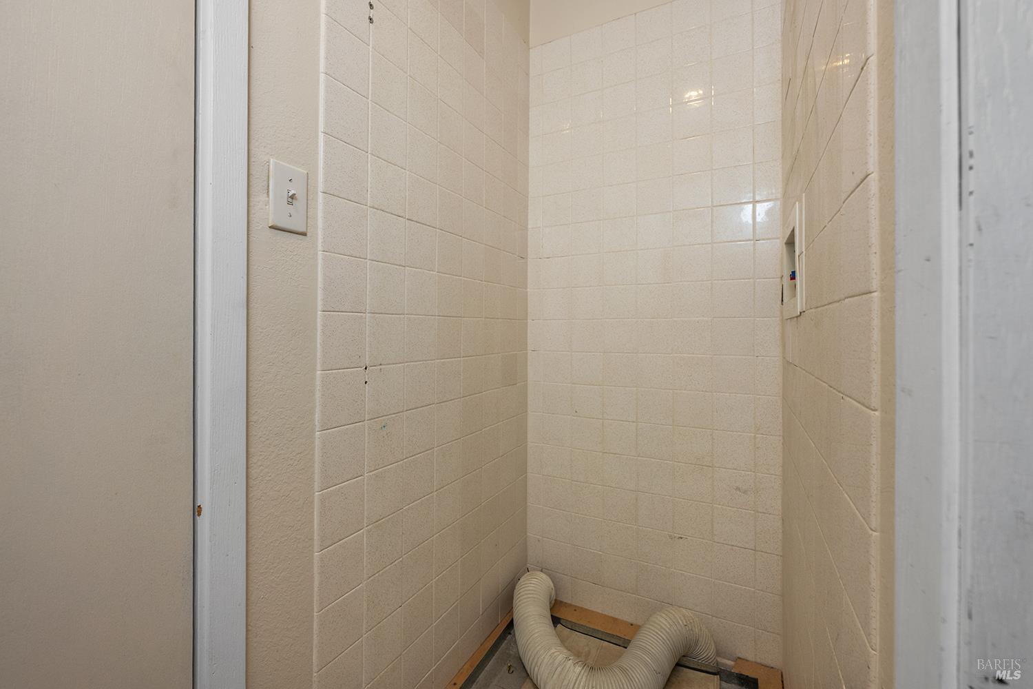 1990 Knolls Drive Santa Rosa CA 95405