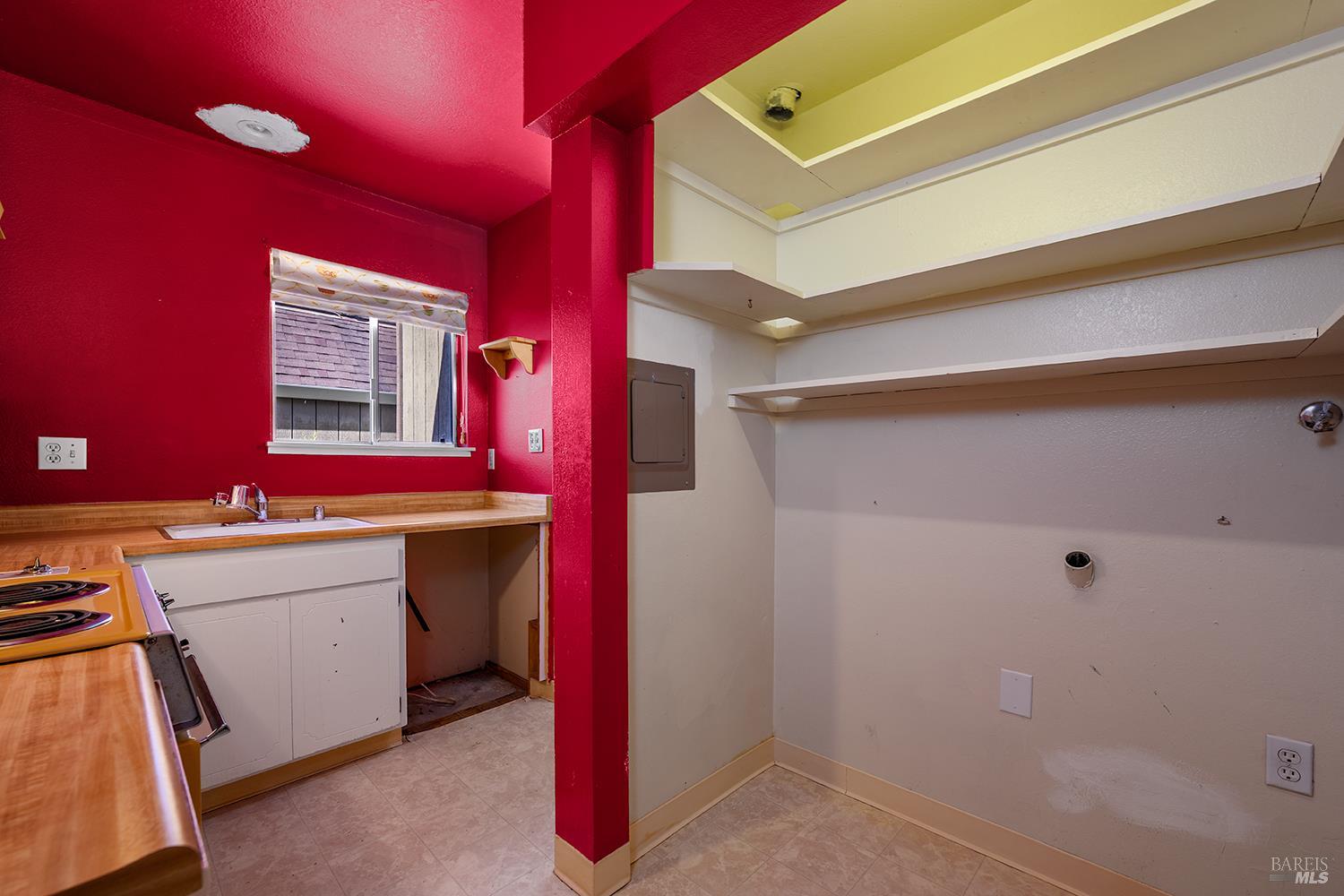 1990 Knolls Drive Santa Rosa CA 95405