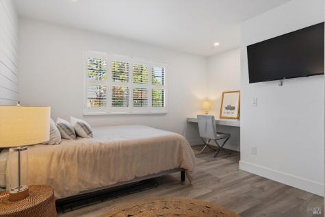 362 Piper Street Healdsburg CA 95448