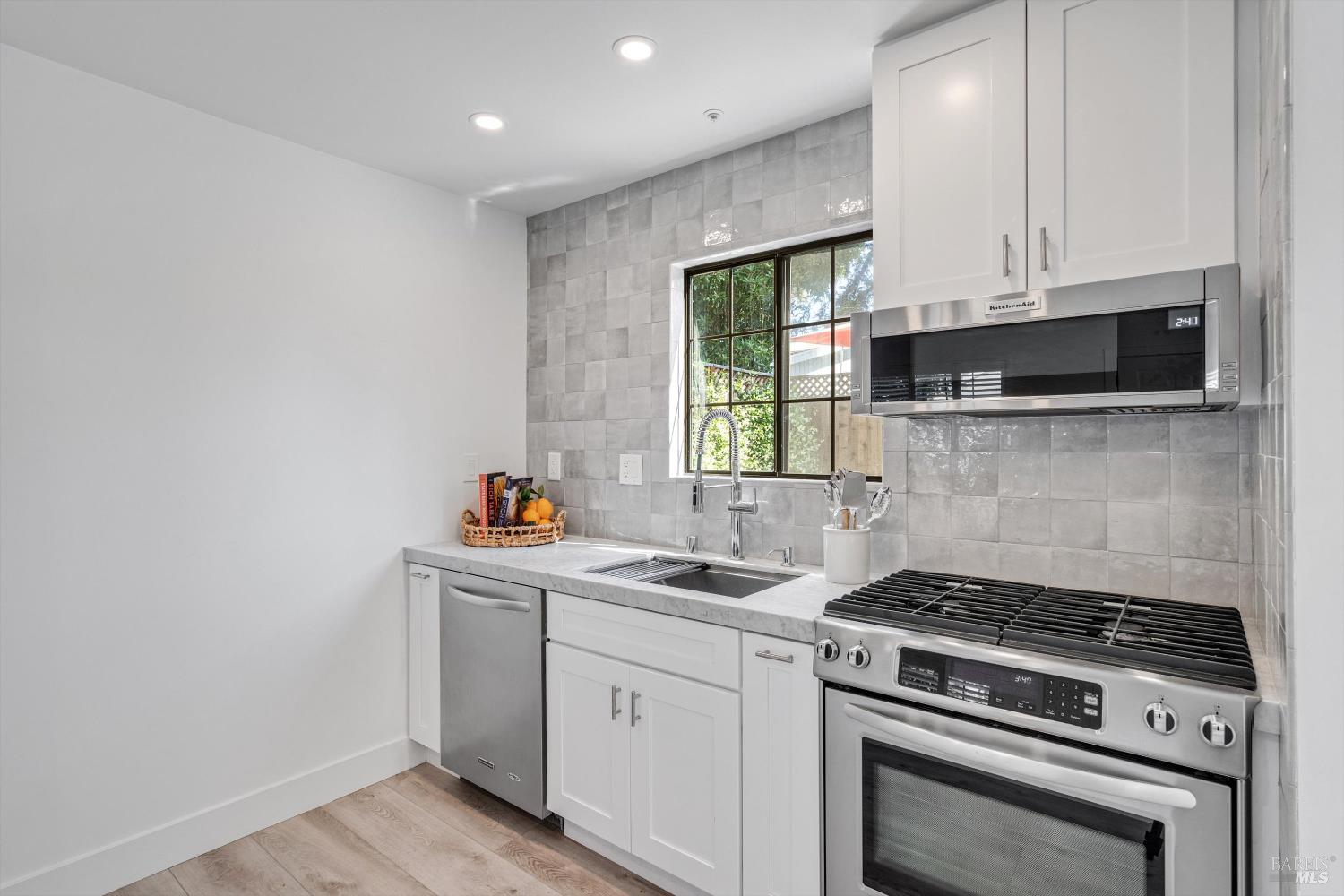 362 Piper Street Healdsburg CA 95448