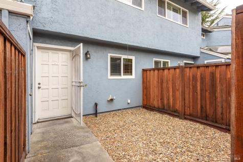 641 Racquet Club Circle Rohnert Park CA 94928